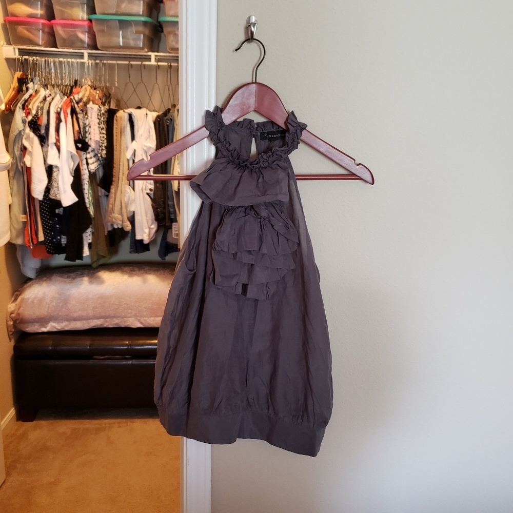 Ruffle neck top